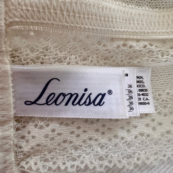 NWOT Leonisa Never Used Lace Bralette Size 36 - Picture 5 of 6